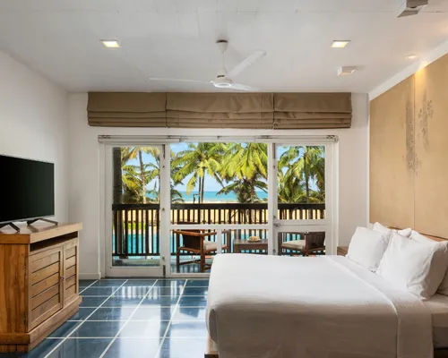 Deluxe Room at Jetwing Blue