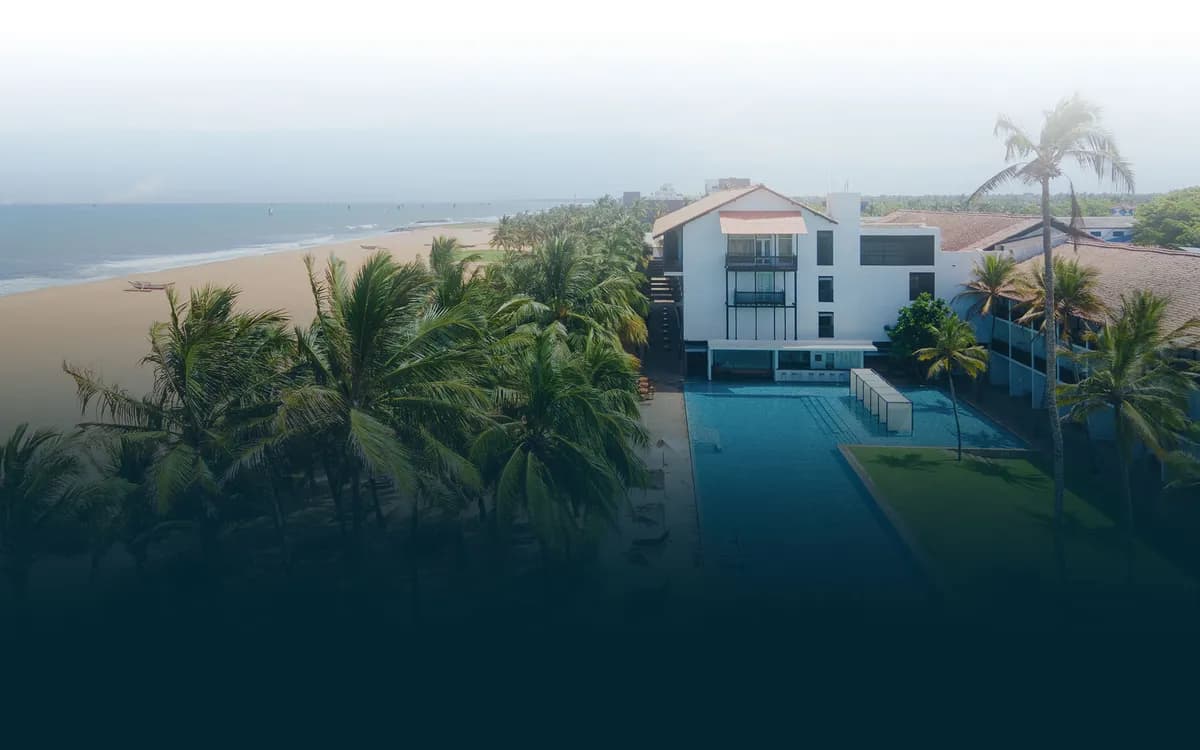 Jetwing Blue beachfront property in Negombo