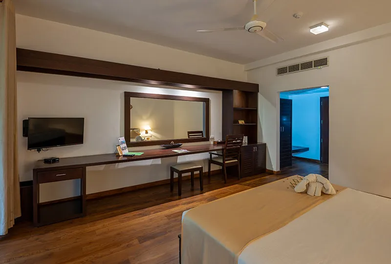 Deluxe Room at Grand Udawalawe Safari Resort