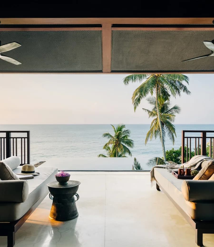 Classic suite terrace overlooking the Indian Ocean at ÀNI Sri Lanka