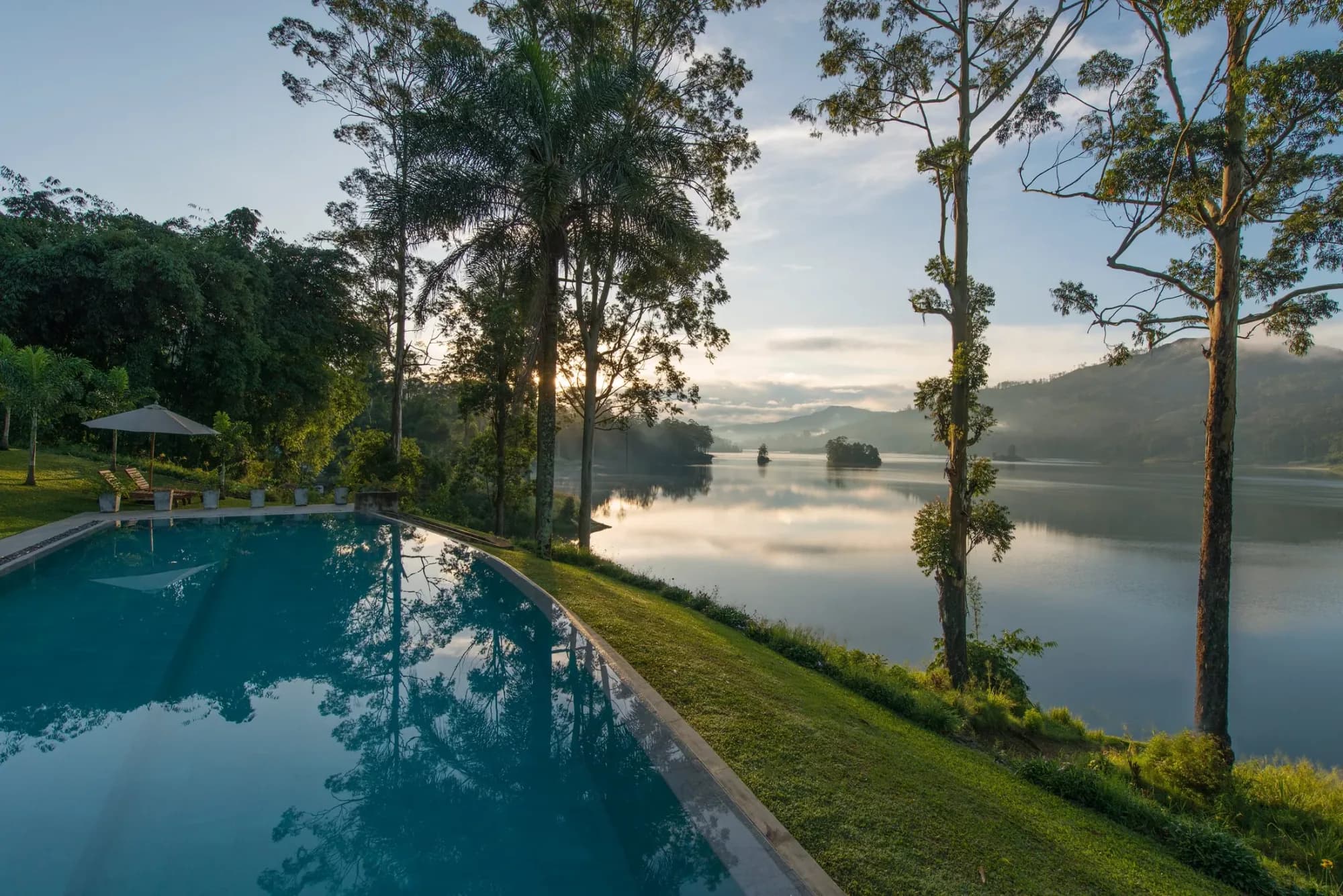 Ceylon Tea Trails swimming pool overlooking Castlereagh Lake at sunrise
